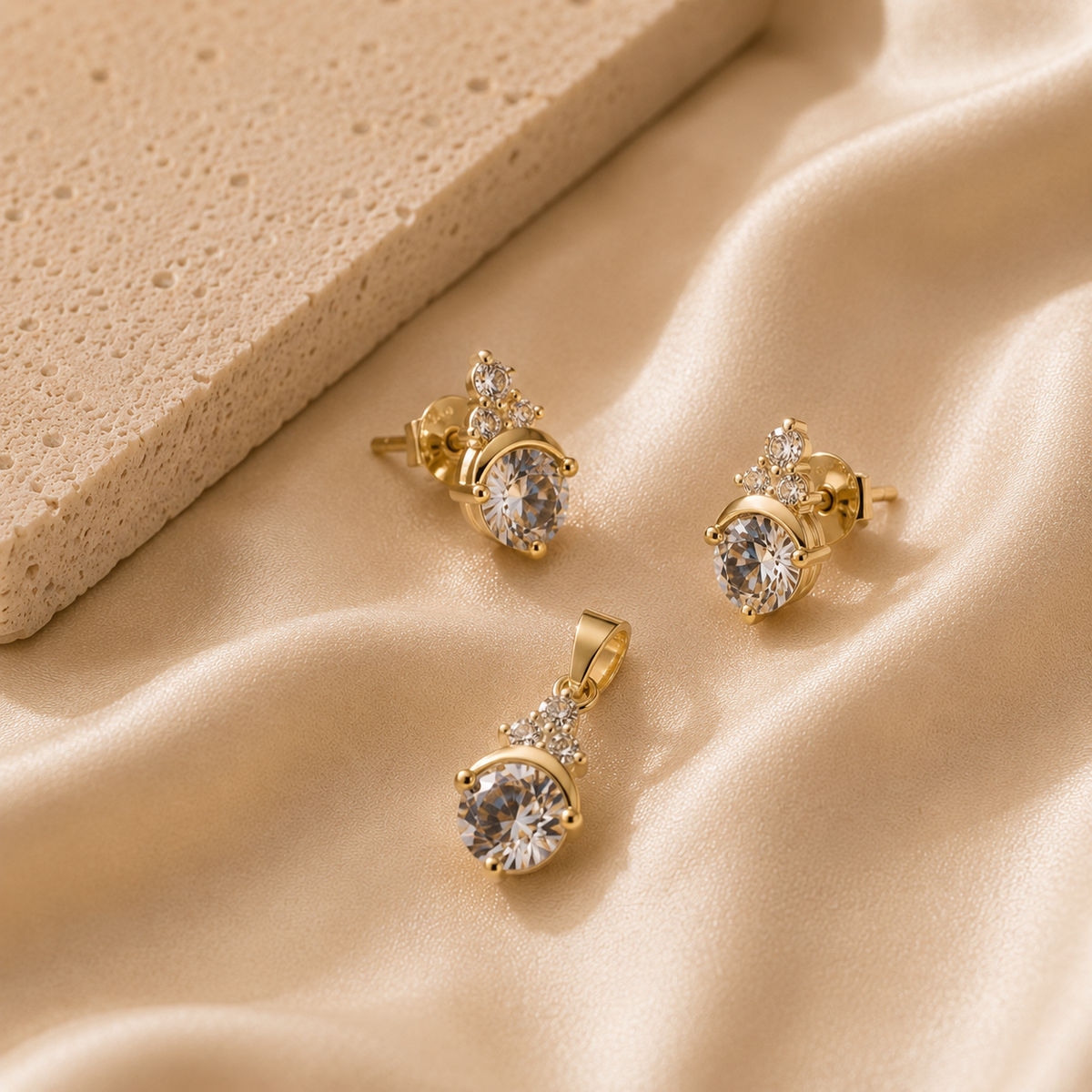 Crystal Halo Pendant Set